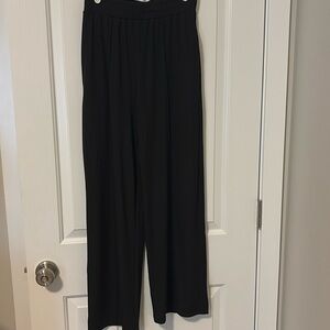 BTFBM (Amazon) top and bottom set.